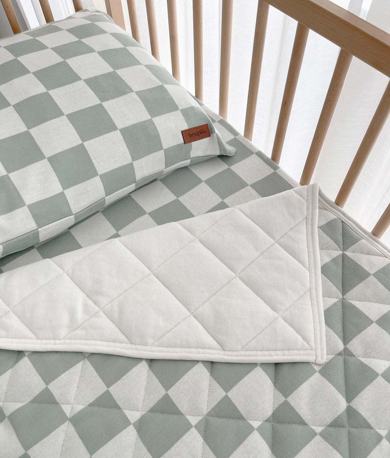 REVERSIBLE QUILT - SAGE GINGHAM