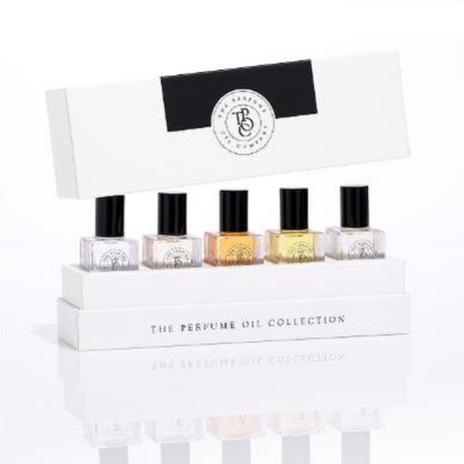 The CALYPSO, inspired by Mango Skin (Vilhelm Parfumerie) collection in a white box from The Perfume Oil Company.