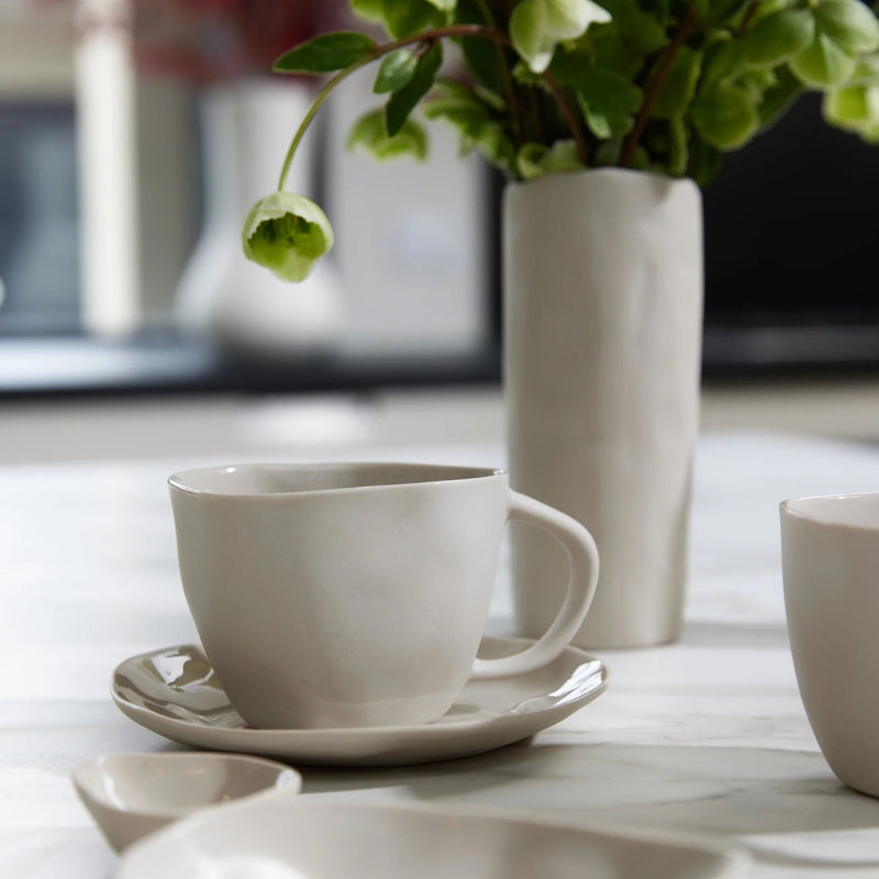 Haan Mug – Organic Stoneware Coffee Cup in Natural Finish
