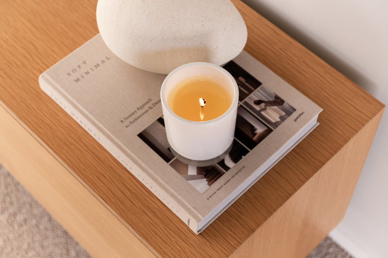 The Aromatherapy Co. Naturals Candle, 400g, Santal & Vanilla Orchid