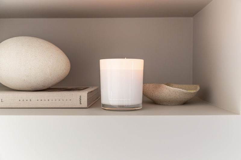 The Aromatherapy Co. Naturals Candle, 400g, Santal & Vanilla Orchid