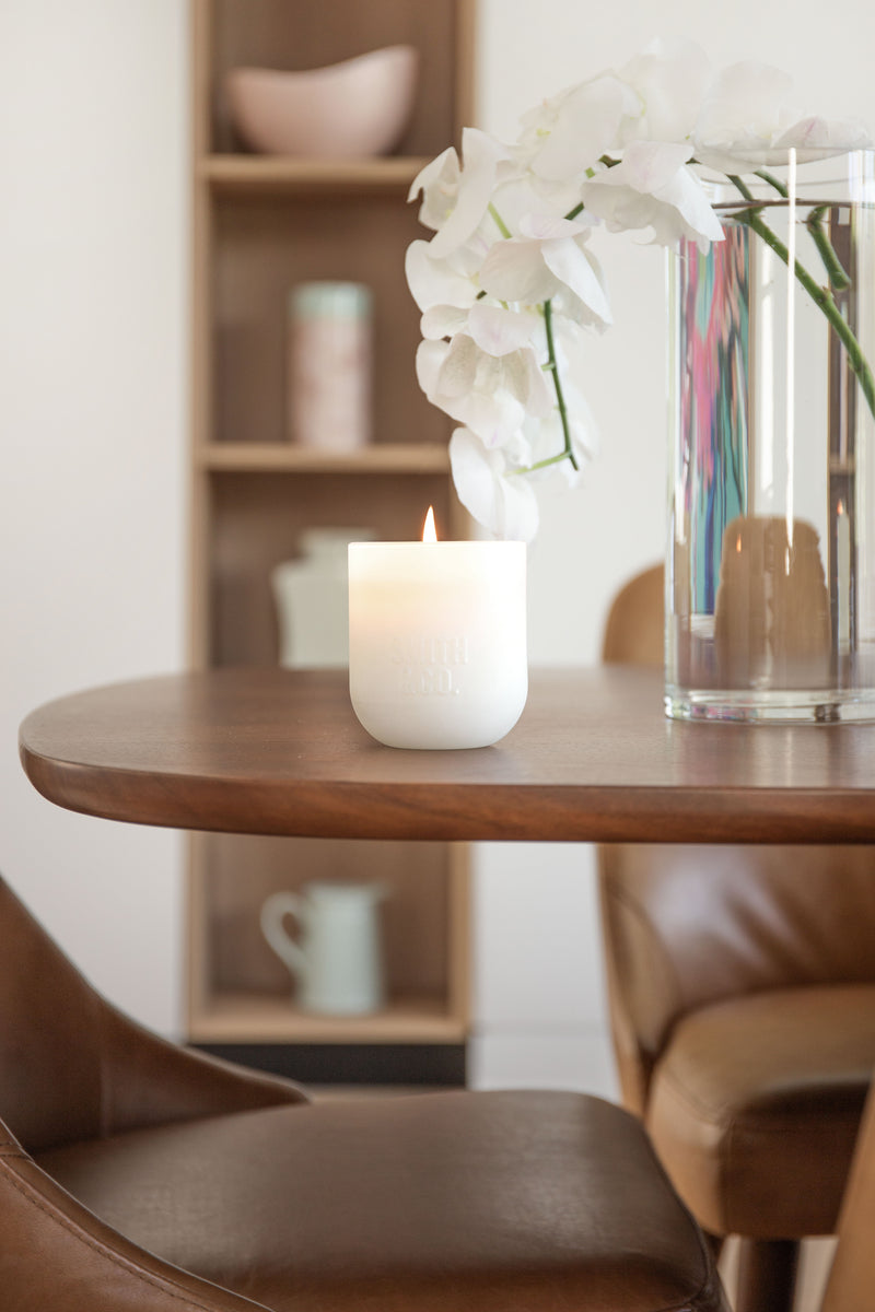 Smith & Co. Tonka & White Musk Soy Candle 250g – Zesty Citrus