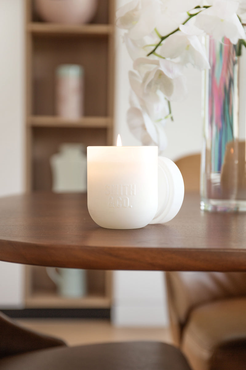 Smith & Co. Tonka & White Musk Soy Candle 250g – Zesty Citrus