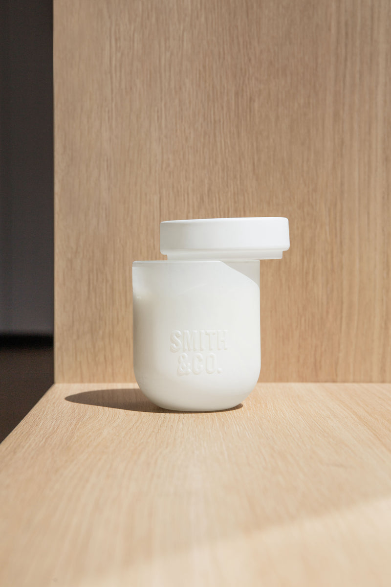 Smith & Co. Tonka & White Musk Soy Candle 250g – Zesty Citrus