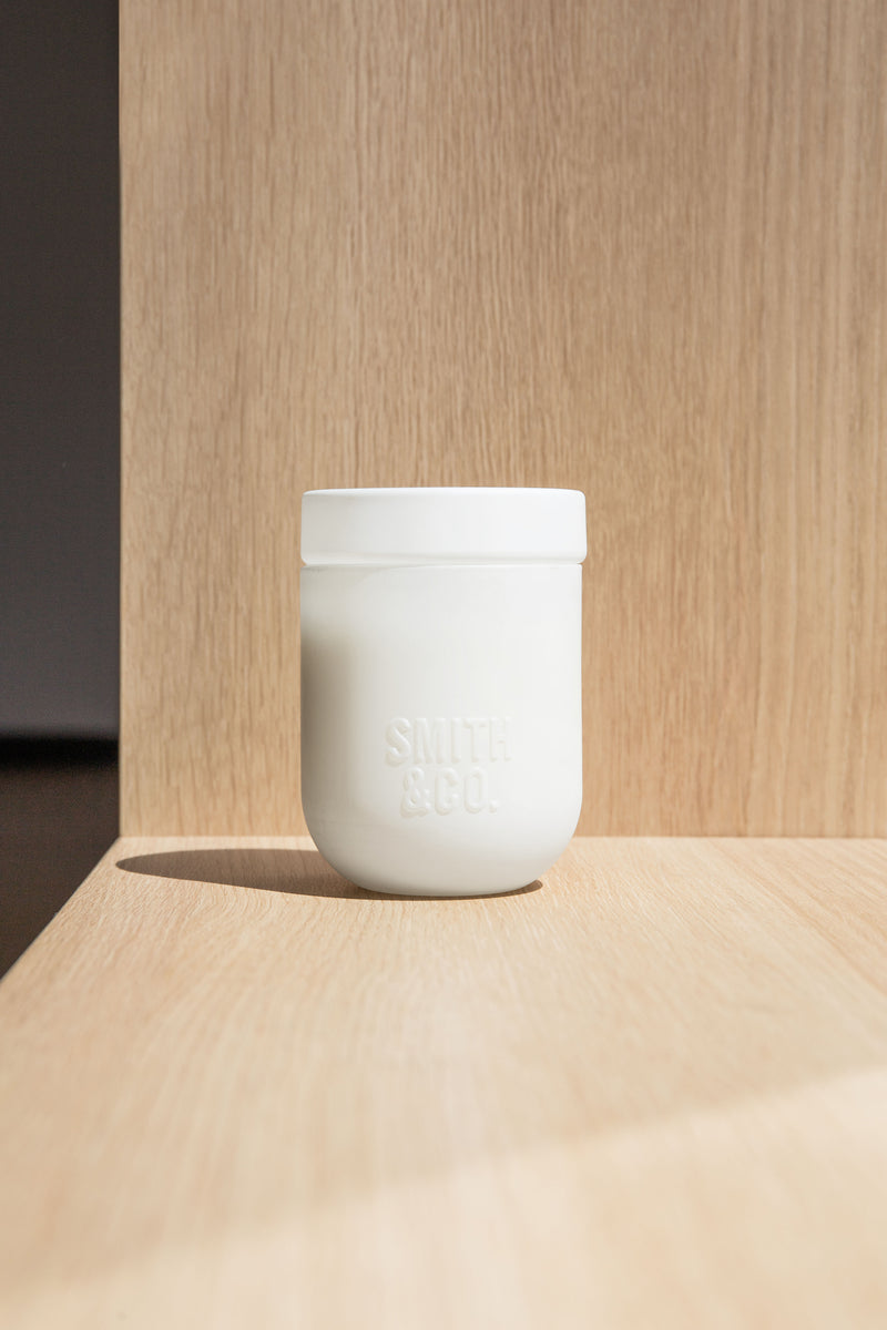 Smith & Co. Tonka & White Musk Soy Candle 250g – Zesty Citrus