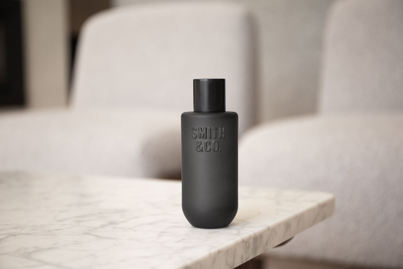 Smith & Co. Tabac & Cedarwood Room Spray 100ml – Spiced Leather Scent