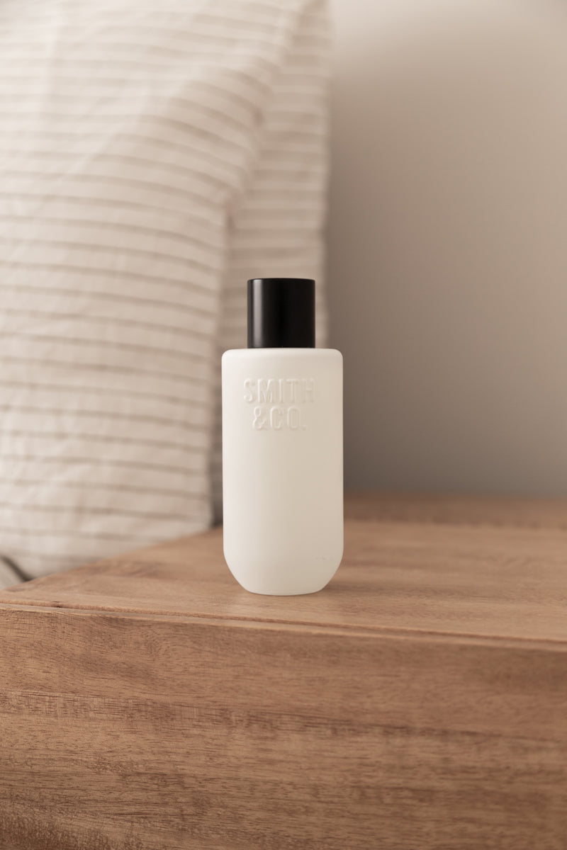 Smith & Co. Tonka & White Musk Room Spray 100ml – Citrus Floral