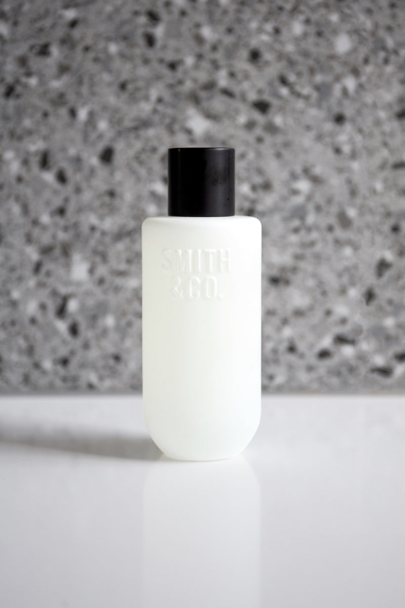 Smith & Co. Tonka & White Musk Room Spray 100ml – Citrus Floral