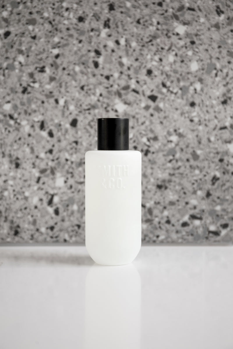 Smith & Co. Tonka & White Musk Room Spray 100ml – Citrus Floral
