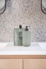 Amber & Freesia Hand & Body Lotion 400ml – Smith & Co.