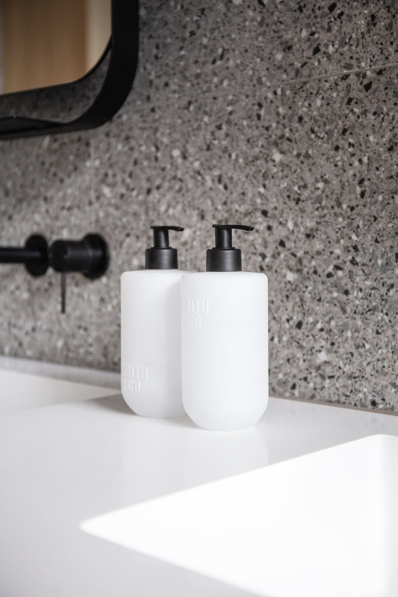 Smith & Co. Tonka & White Musk Hand & Body Wash 400ml