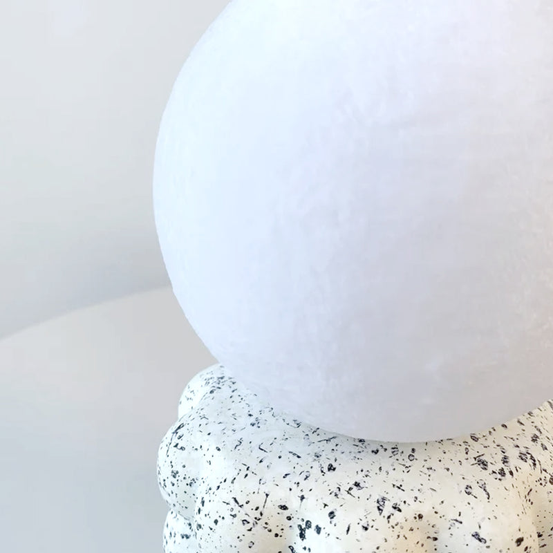 Elara Glow Lamp – Petite USB LED Lamp in Cream