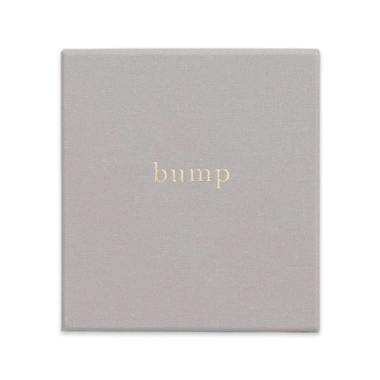 A light grey box featuring a stylish "BUMP | MY PREGNANCY JOURNAL | LIGHT GREY" inscription - perfect for capturing memorable moments during your pregnancy journey. (Brand: Write To Me)