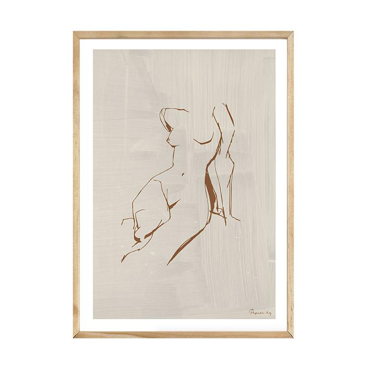 Figure print in a natural timber frame