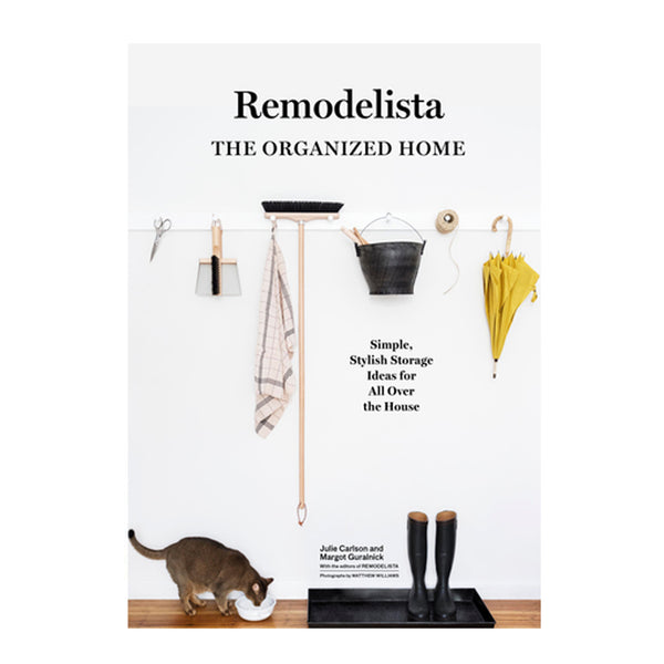 Discover the inspirational design of Remodelista: The Organised Home on Books, a renowned design site.