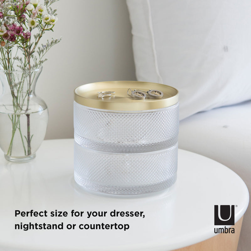 This Umbra TESORA STORAGE BOX is a perfect storage solution for your dresser, nightstand or countertop with its modern design.