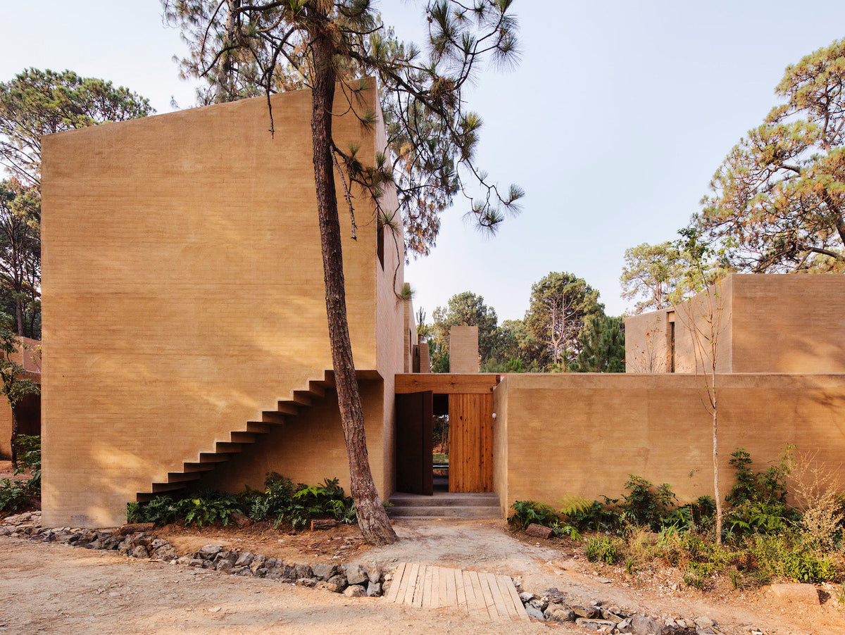 Beyond the West, New Global Architecture